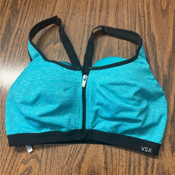 Victoria's Secret Other - VSX
Knockout Front-Close Sports Bra
HIGH IMPACT size 36DD